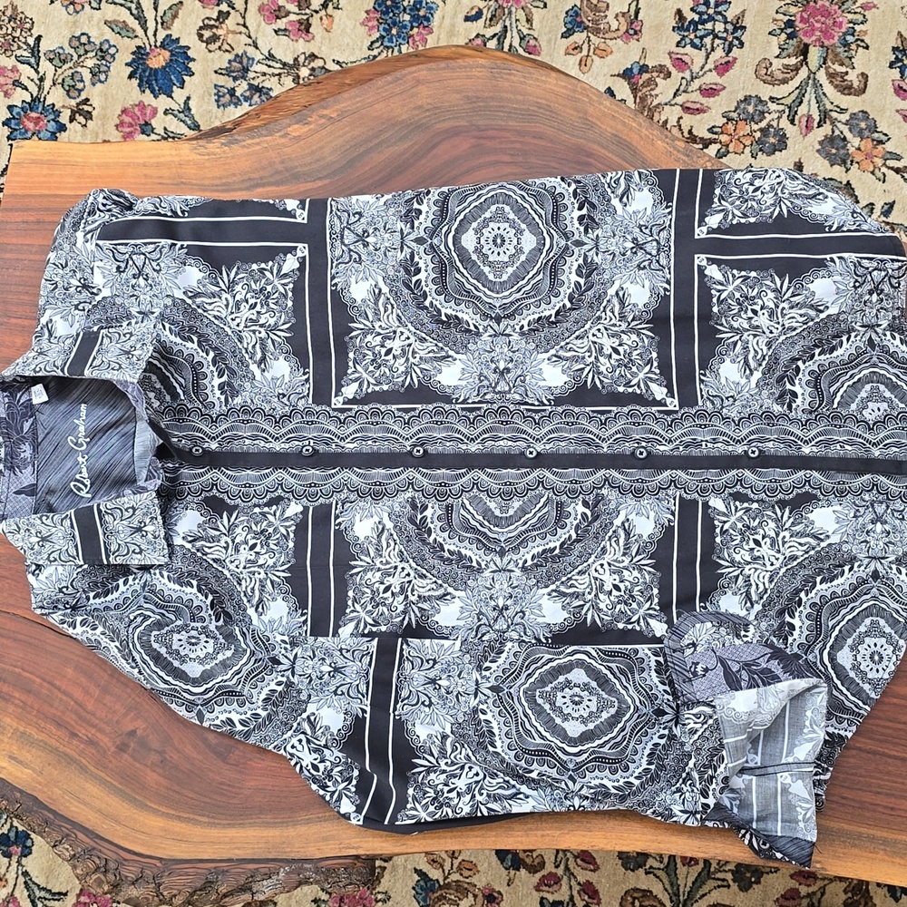 Robert Graham Rabat pattern shirt